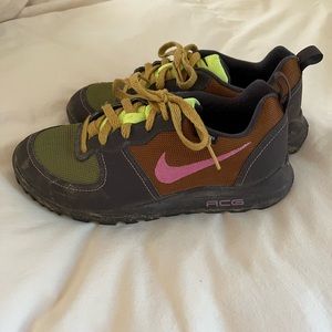 Nike hiking shoes